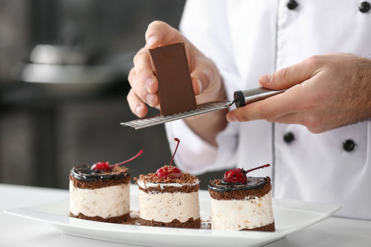 Pastry Chef – Custom Cakes